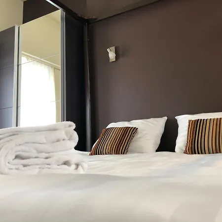 Maison D'anvers Hotel 3*
