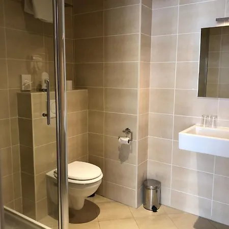 Maison D'anvers 3*